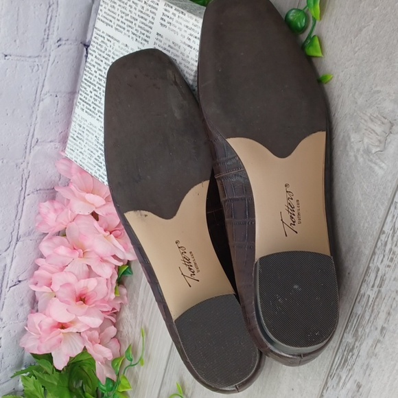 Trotters Croc Embossed Leather Flats NWOT - Picture 4 of 5